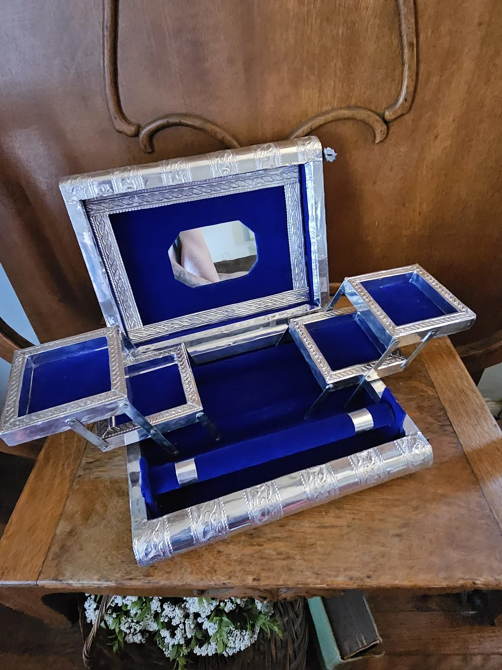 Vintage Silver-Tone Accordion Jewelry Box Vanity Case w/ Mirror – Blue Velvet